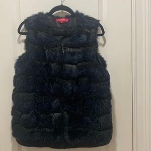 Catherine, navy/black faux fur vest, Medium